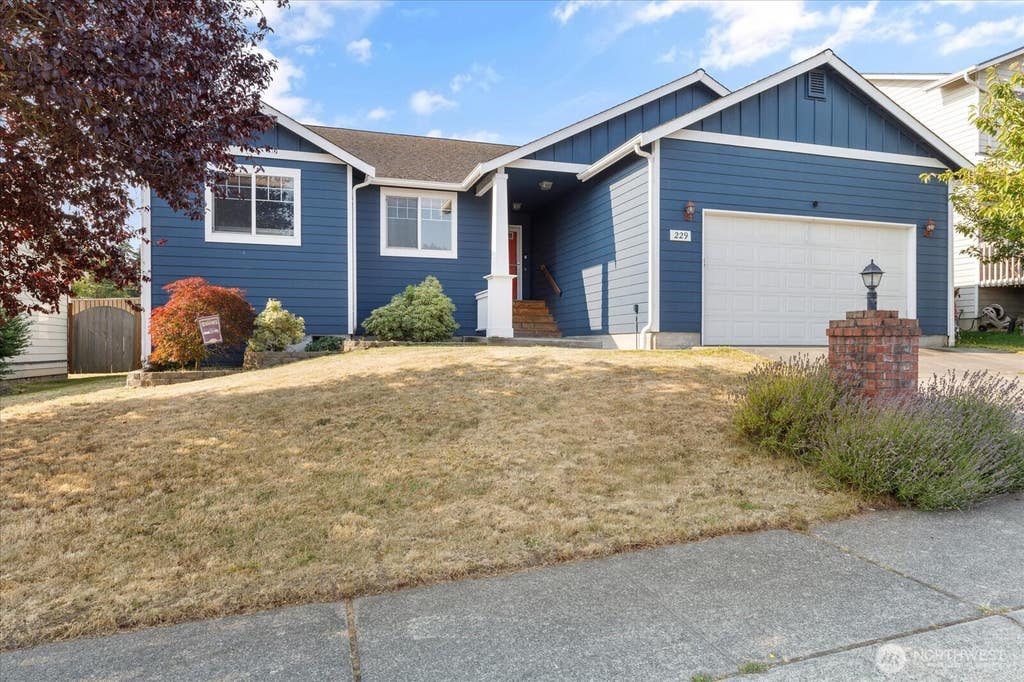 Photo of 229 NW Cherry Hill Loop, Oak Harbor, WA 98277 (MLS # 2567022)