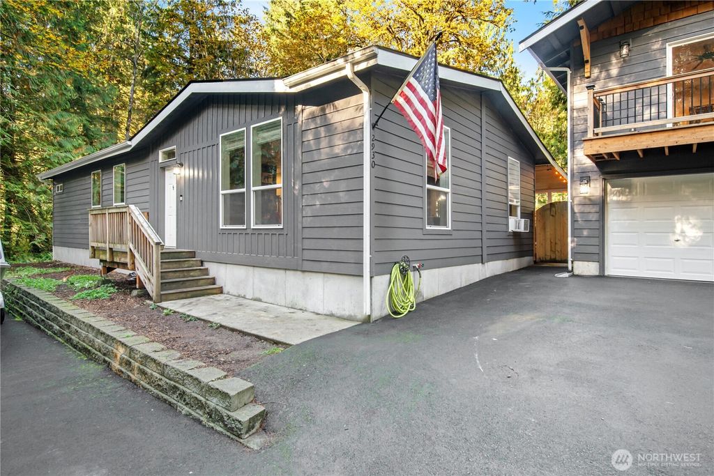 Photo of 2930 S Lake Roesiger Rd Rd, Snohomish, WA 98290 (MLS # 2447768)