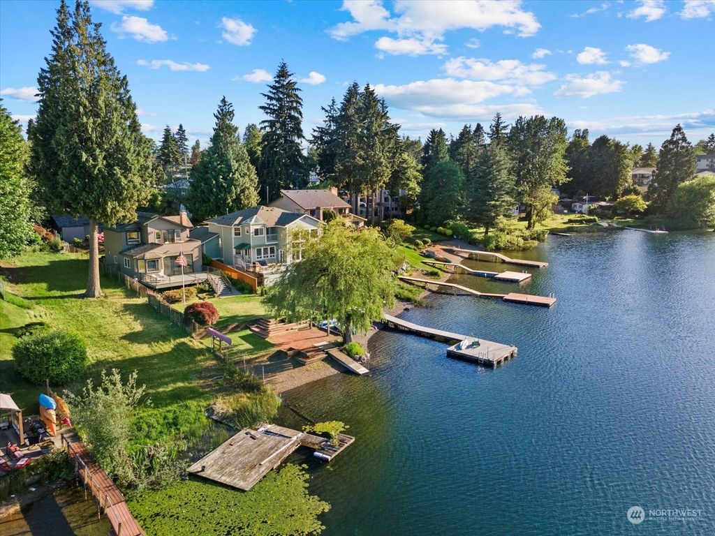 Photo of 3216 S 198TH Street, SeaTac, WA 98188 (MLS # 2248284)