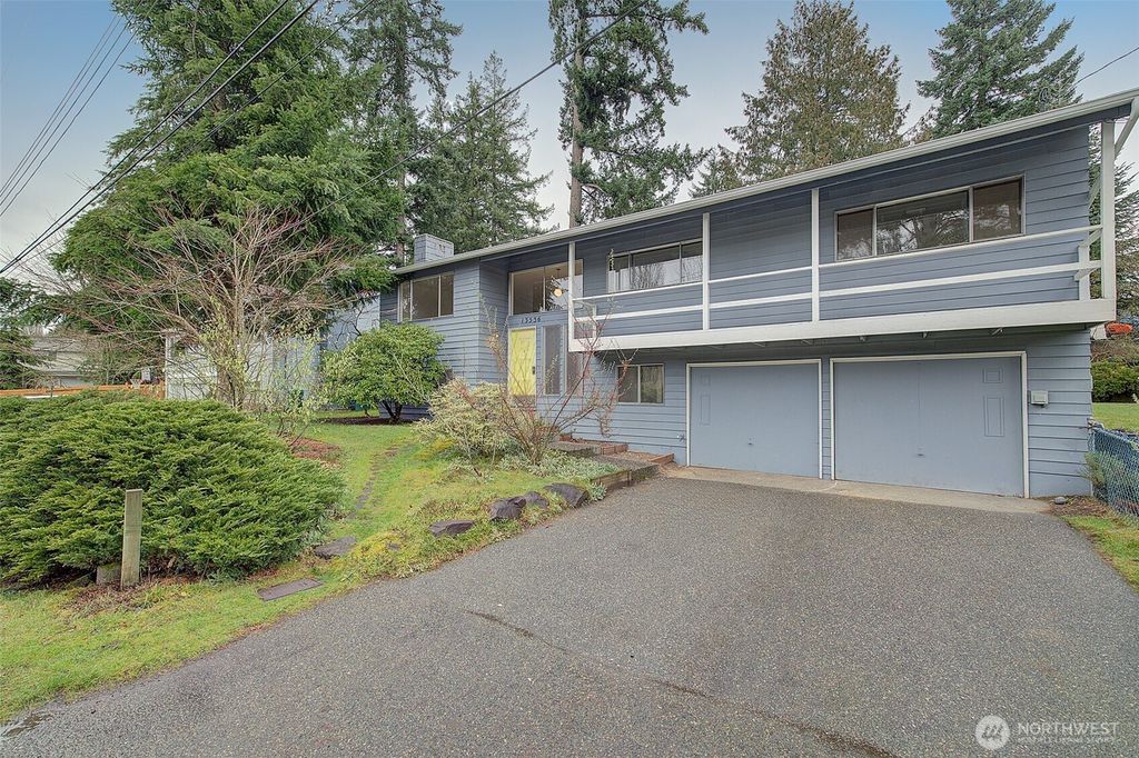 Photo of 13536 28th Avenue NE, Seattle, WA 98125 (MLS # 2492014)