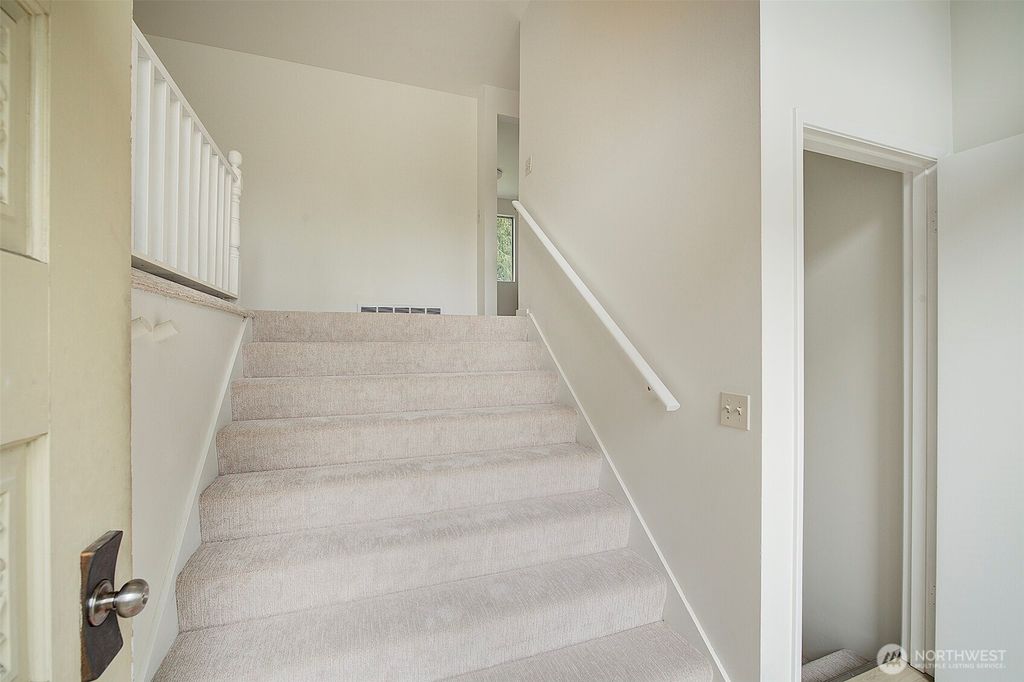 Photo of 13536 28th Avenue NE, Seattle, WA 98125 (MLS # 2492014)