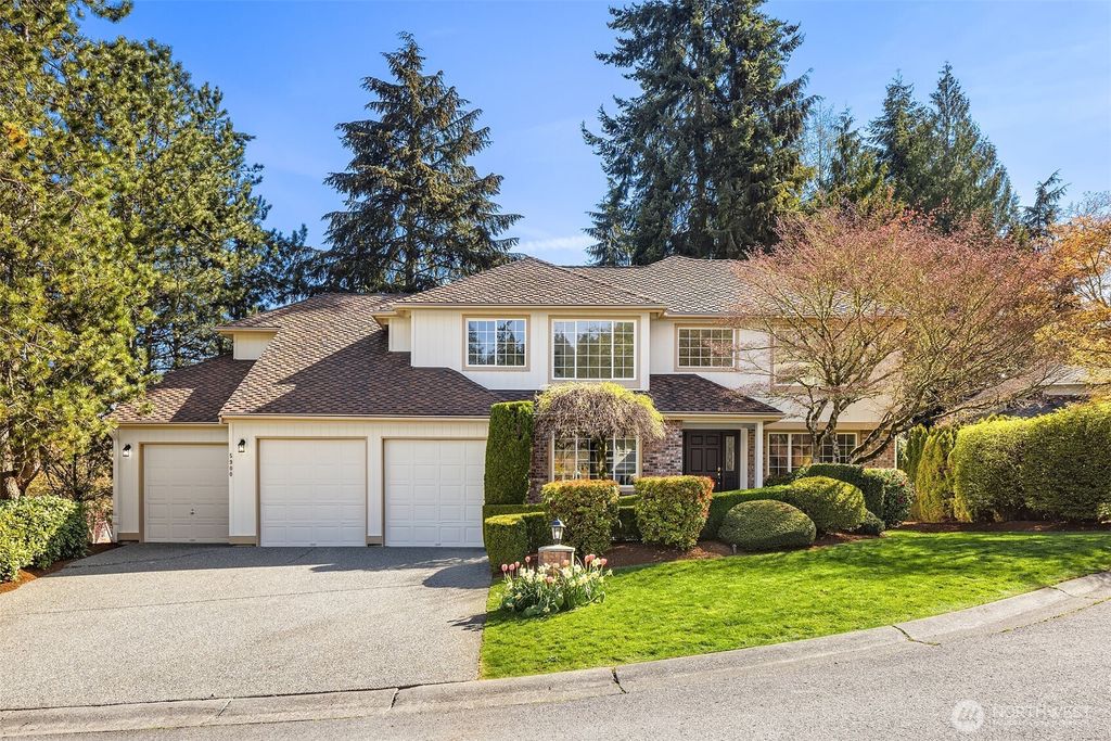 Photo of 5900 Oberland Place NW, Issaquah, WA 98027 (MLS # 2360820)