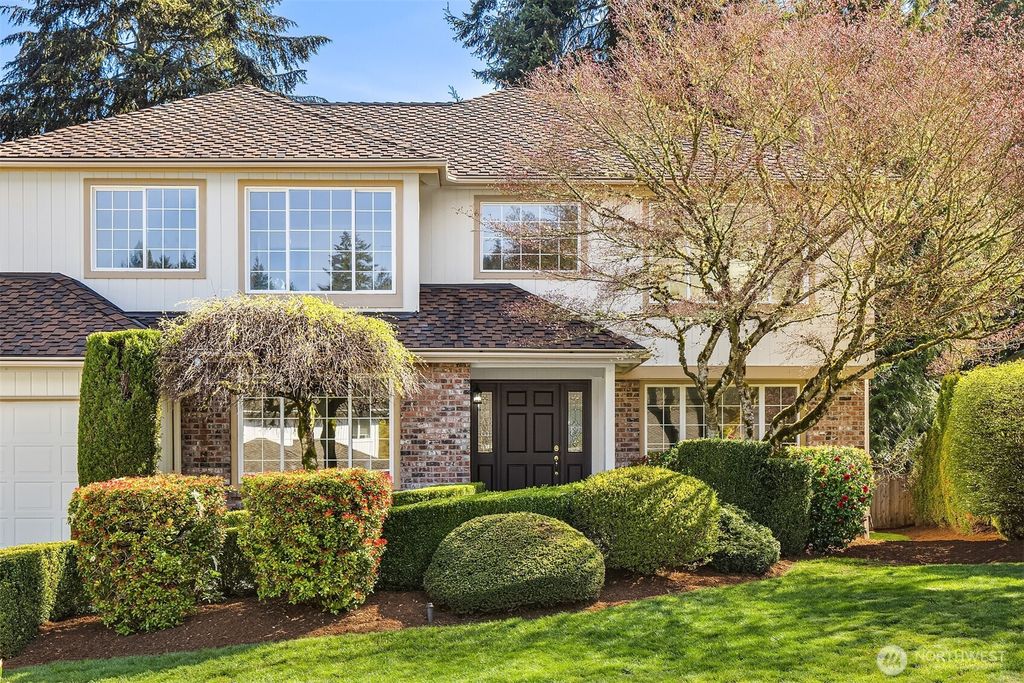Photo of 5900 Oberland Place NW, Issaquah, WA 98027 (MLS # 2360820)