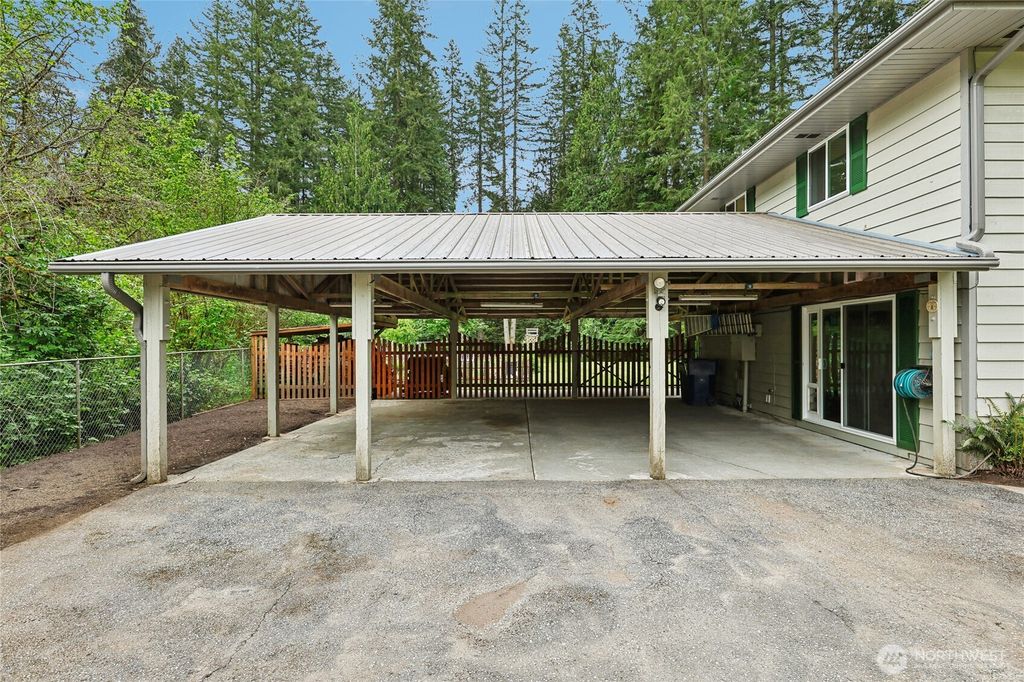 Photo of 11715 238th Street NE, Arlington, WA 98223 (MLS # 2372111)