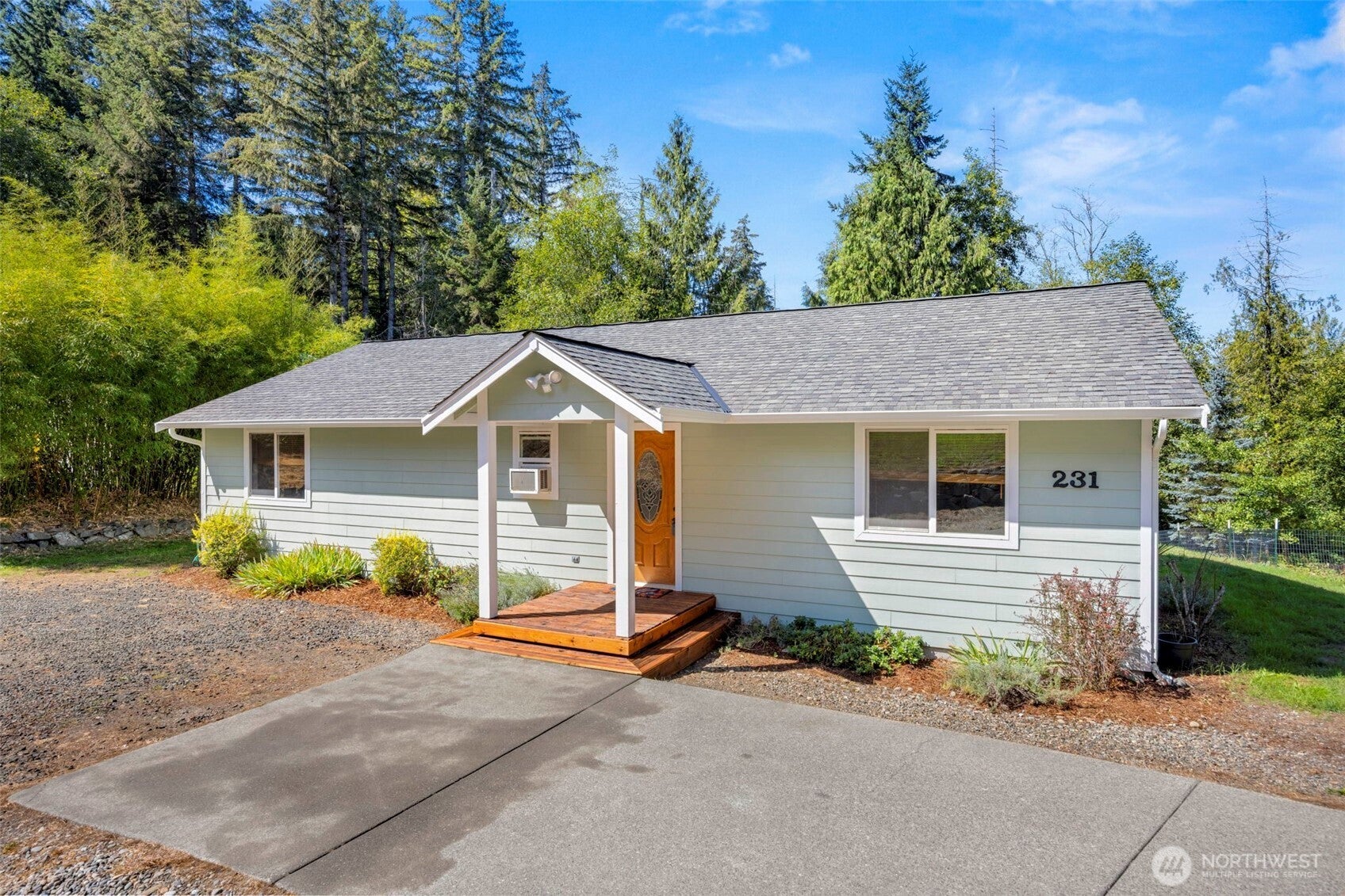 231 E Snowcap Drive