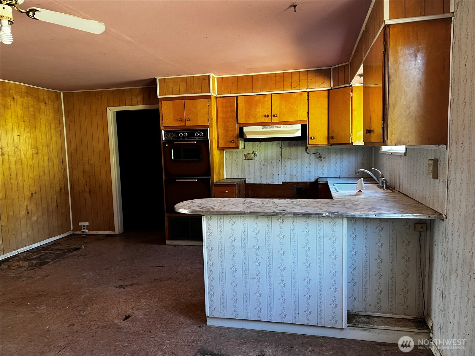2405 Elmway