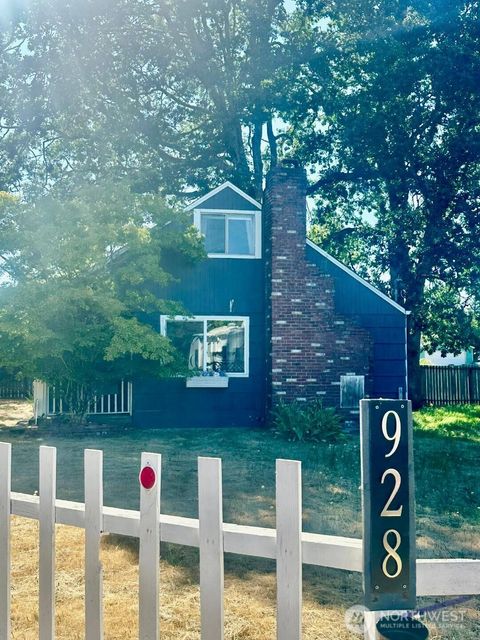 928 107th Street Ct S Tacoma WA 98444