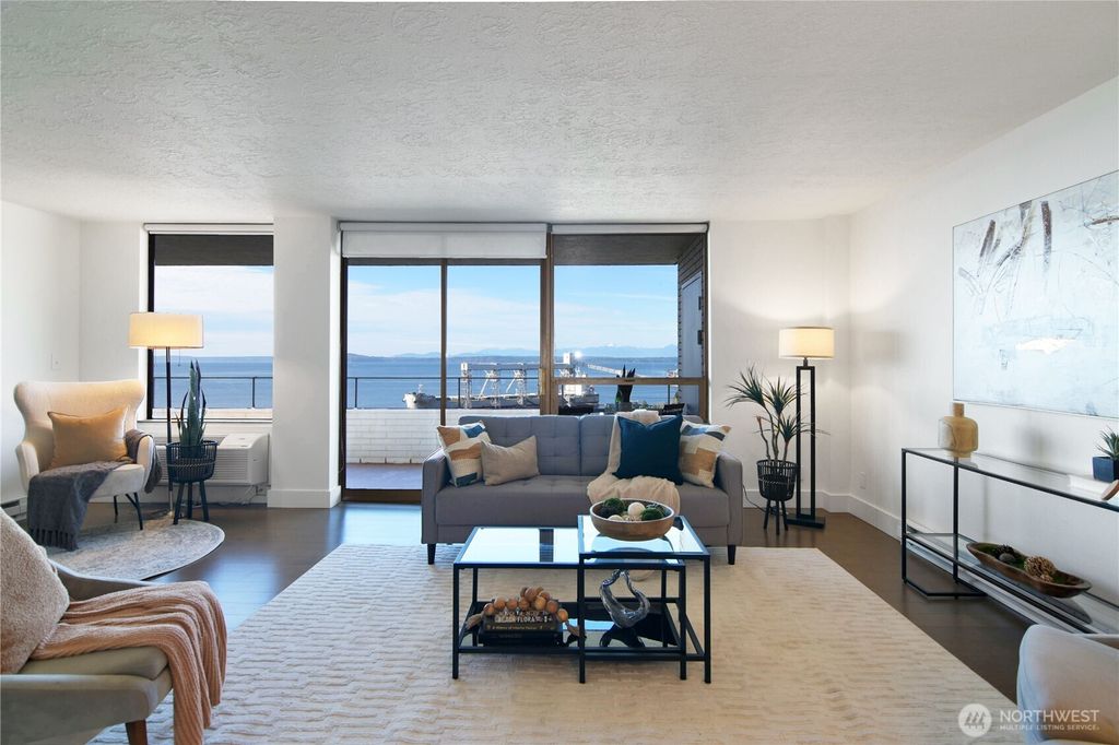 Photo of 521 5th Avenue W #804, Seattle, WA 98119 (MLS # 2451834)