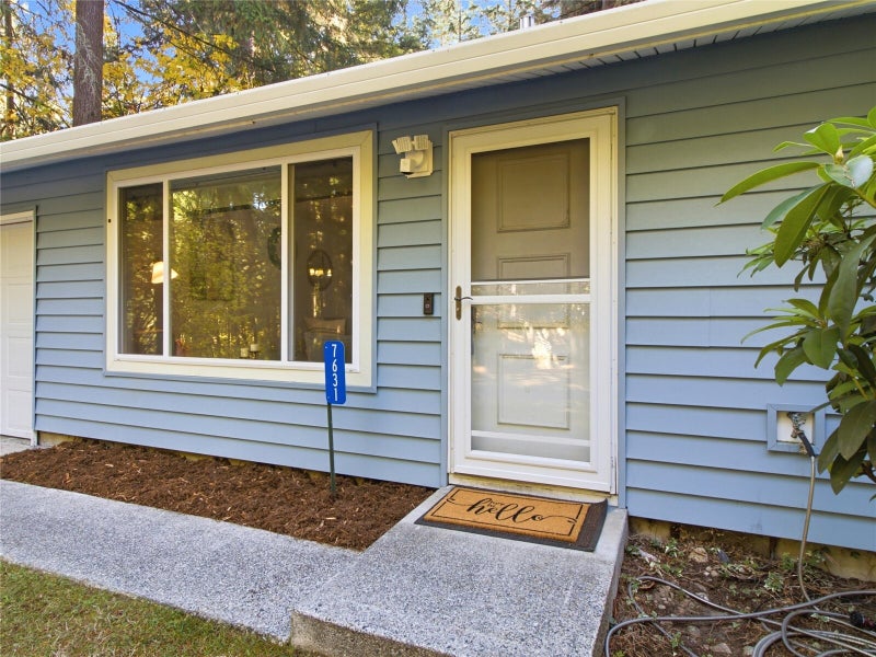7631 Kittiwake Drive SE