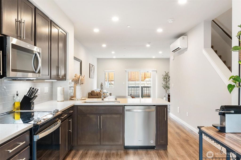 Photo of 14925 44th Avenue W #C4, Lynnwood, WA 98087 (MLS # 2508982)