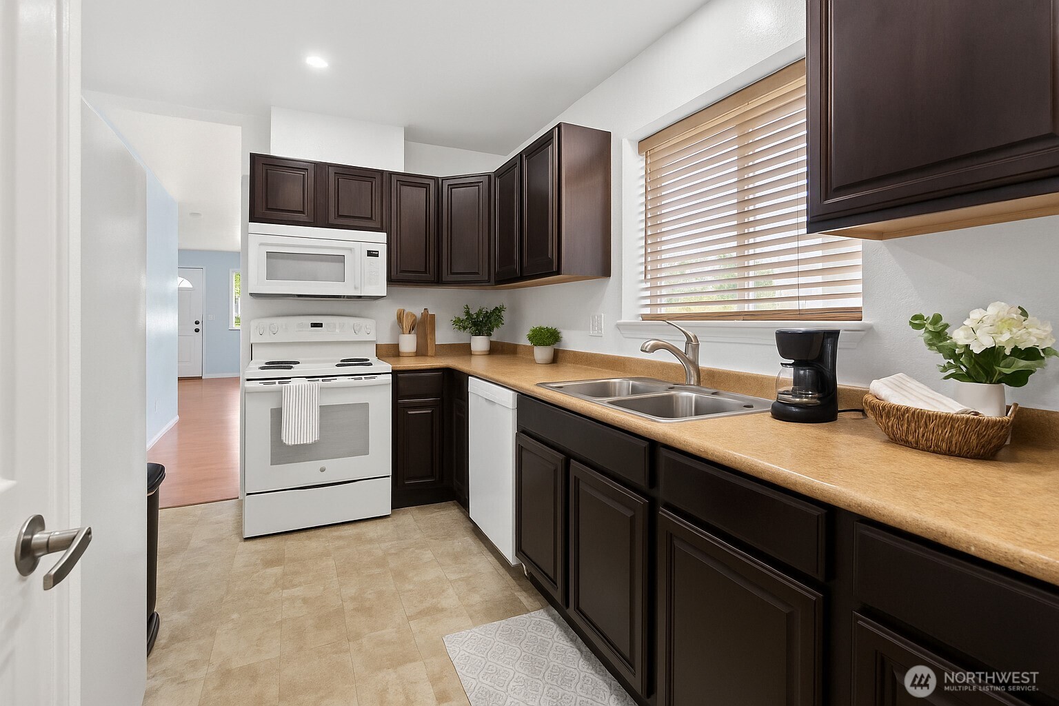 816 E 64th Street