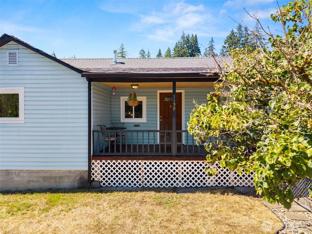 Photo of 1159 Hazel Avenue NW, Bremerton, WA 98312 (MLS # 2568174)