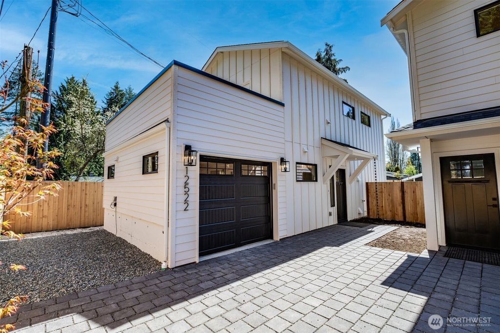 Photo of 12522 2nd Avenue NE, Seattle, WA 98125 (MLS # 2361790)