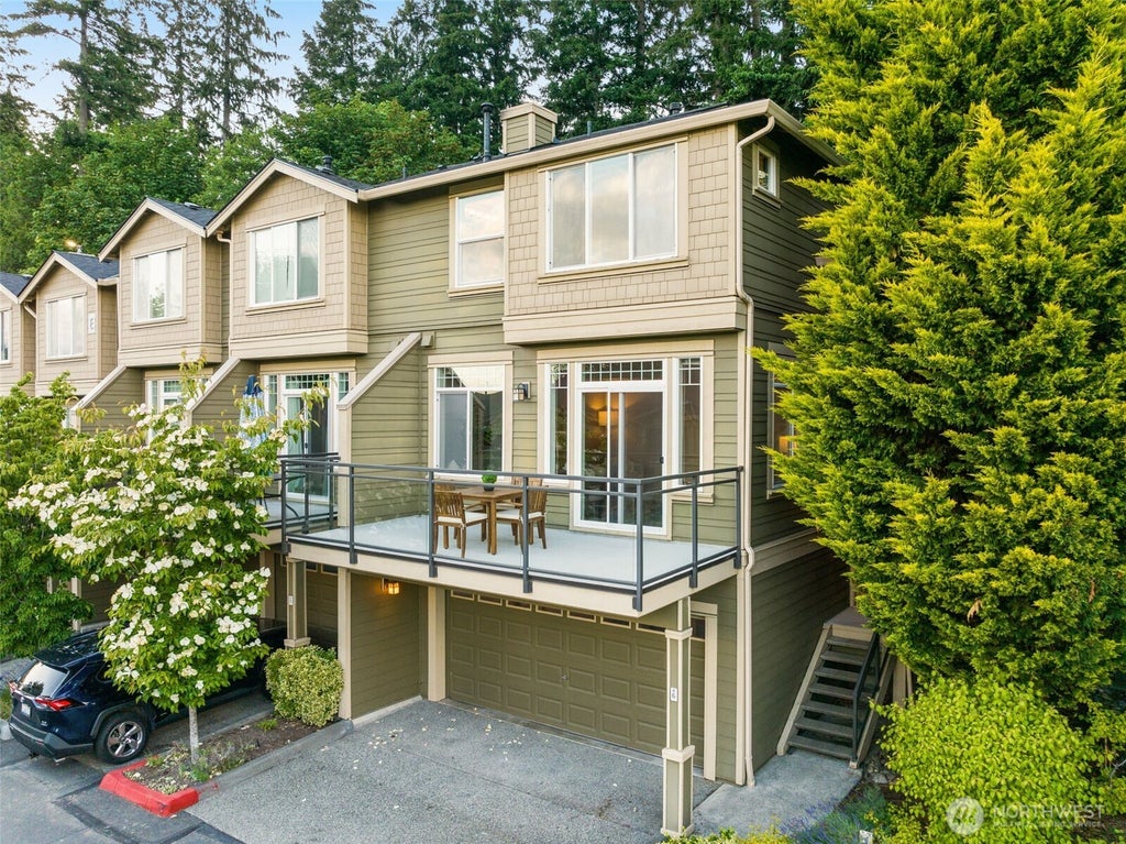 Photo of 23300 SE Black Nugget Road #E6, Issaquah, WA 98029 (MLS # 2534282)