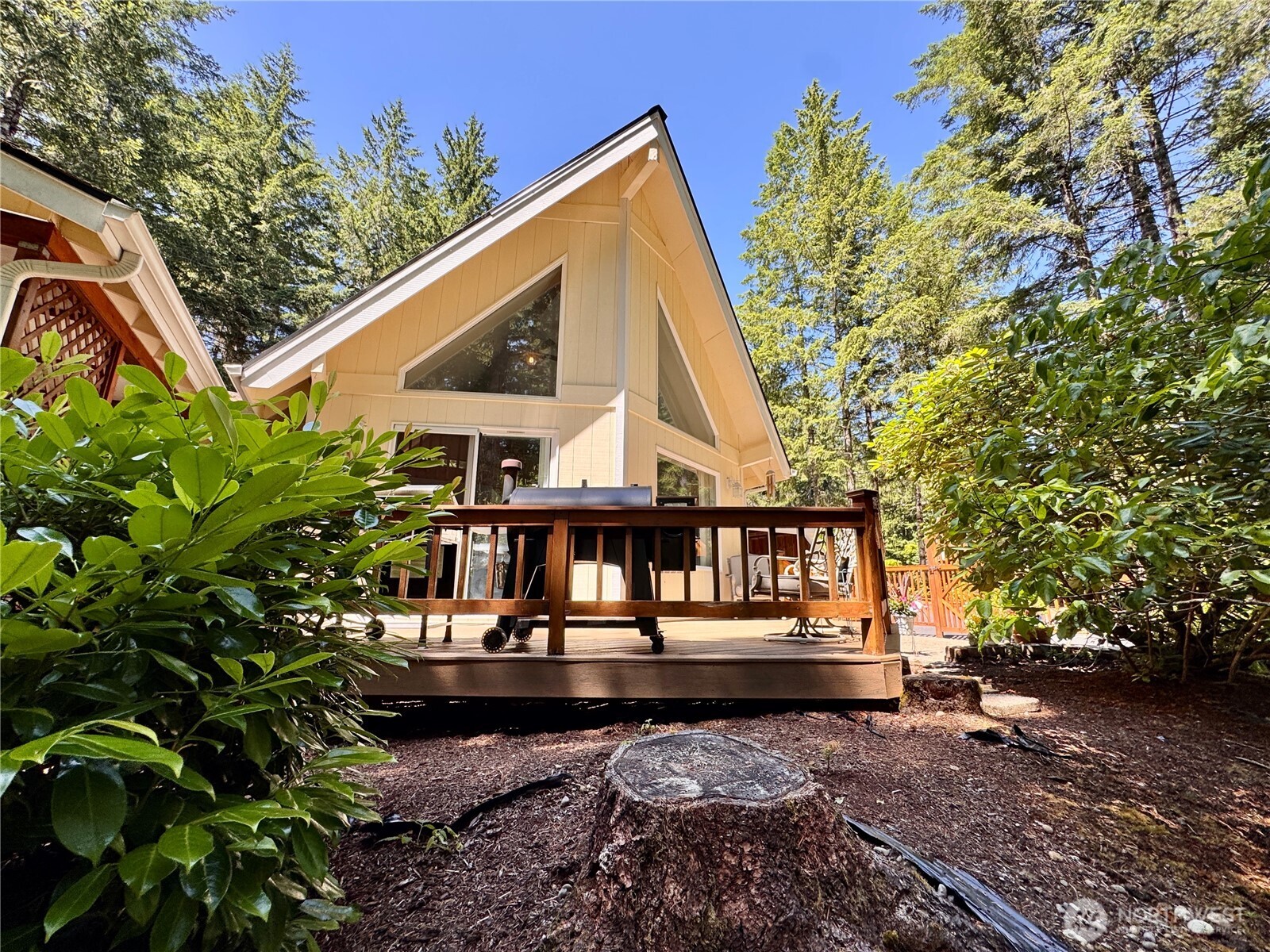 30 E Hemlock Lane