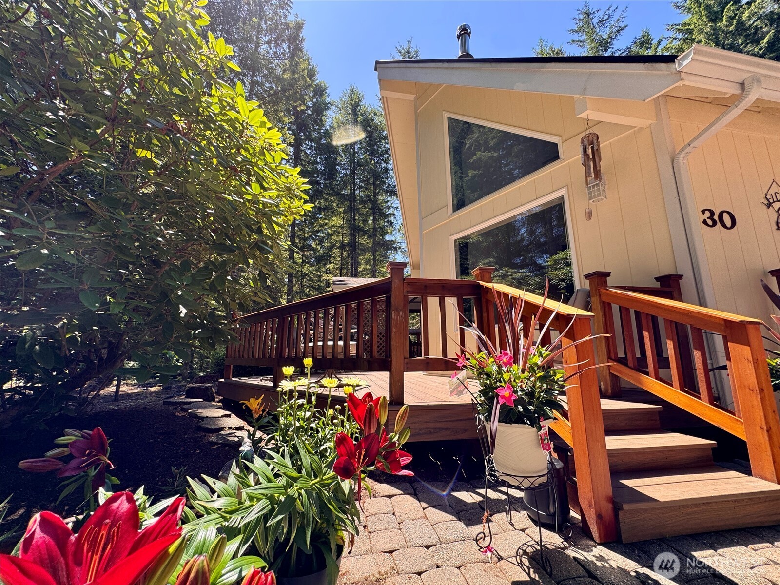 30 E Hemlock Lane