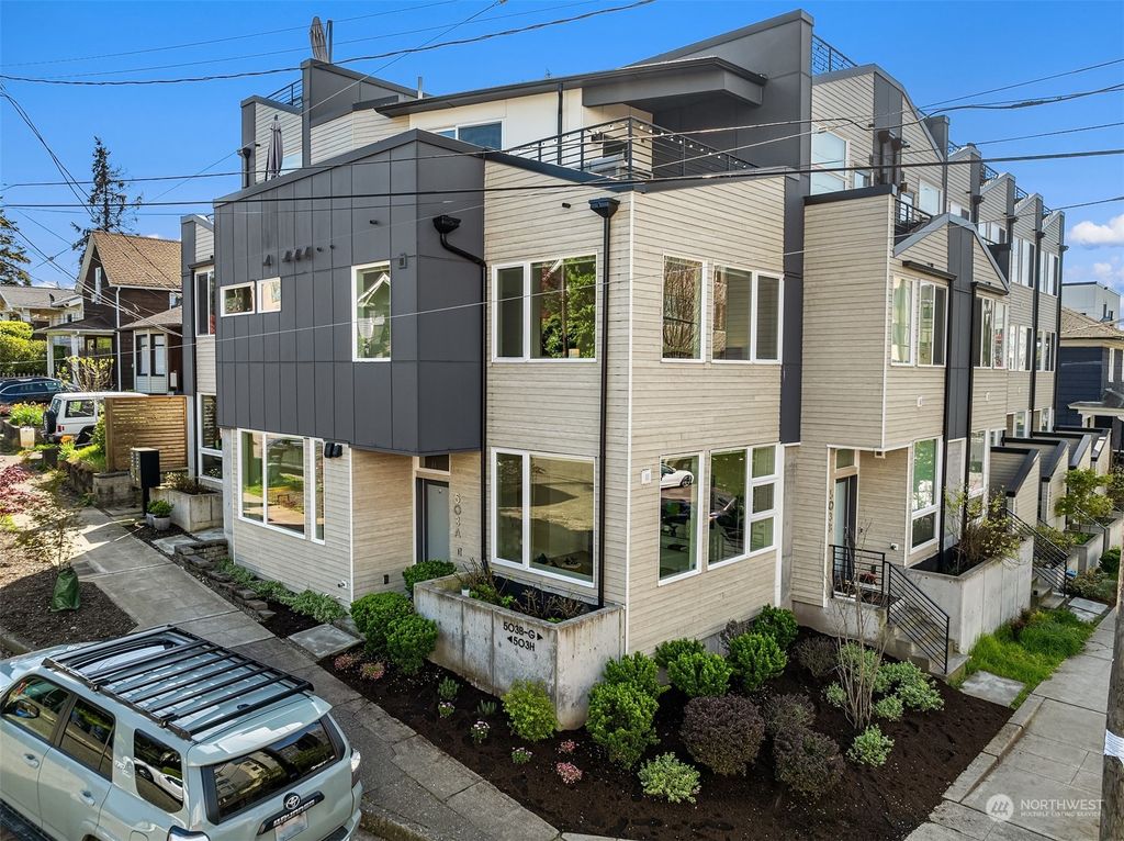 Photo of 503 NE 72nd Street #A, Seattle, WA 98115 (MLS # 2221365)