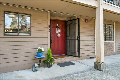 Photo of 20131 61st Place W #D-103, Lynnwood, WA 98036 (MLS # 2567737)