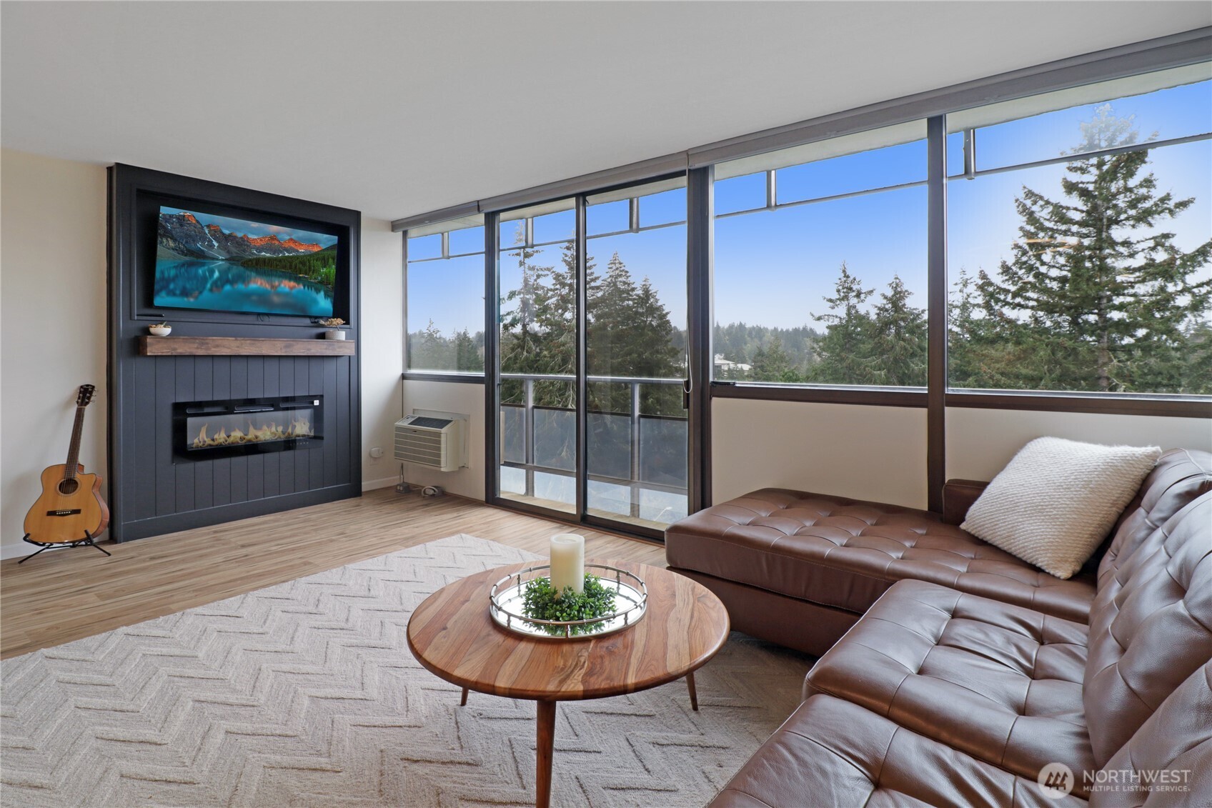 1910 Evergreen Park Drive SW 905
