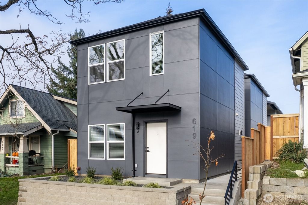 Photo of 619 S 35th Street, Tacoma, WA 98418 (MLS # 2471932)