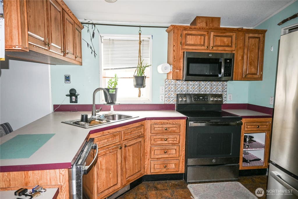Photo of 44 Curlew Drive, Republic, WA 99166 (MLS # 2572886)