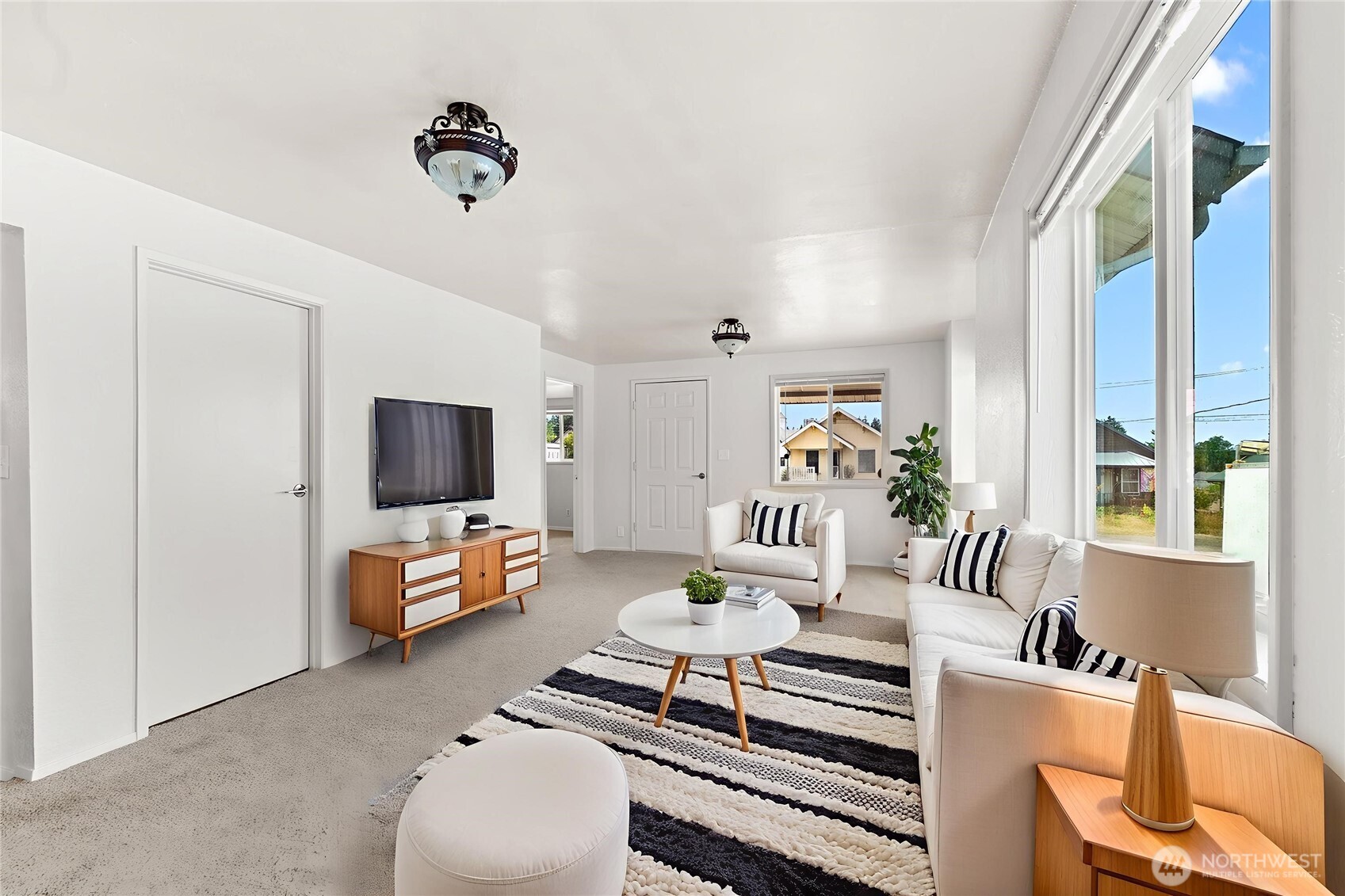 422 S 2nd Street