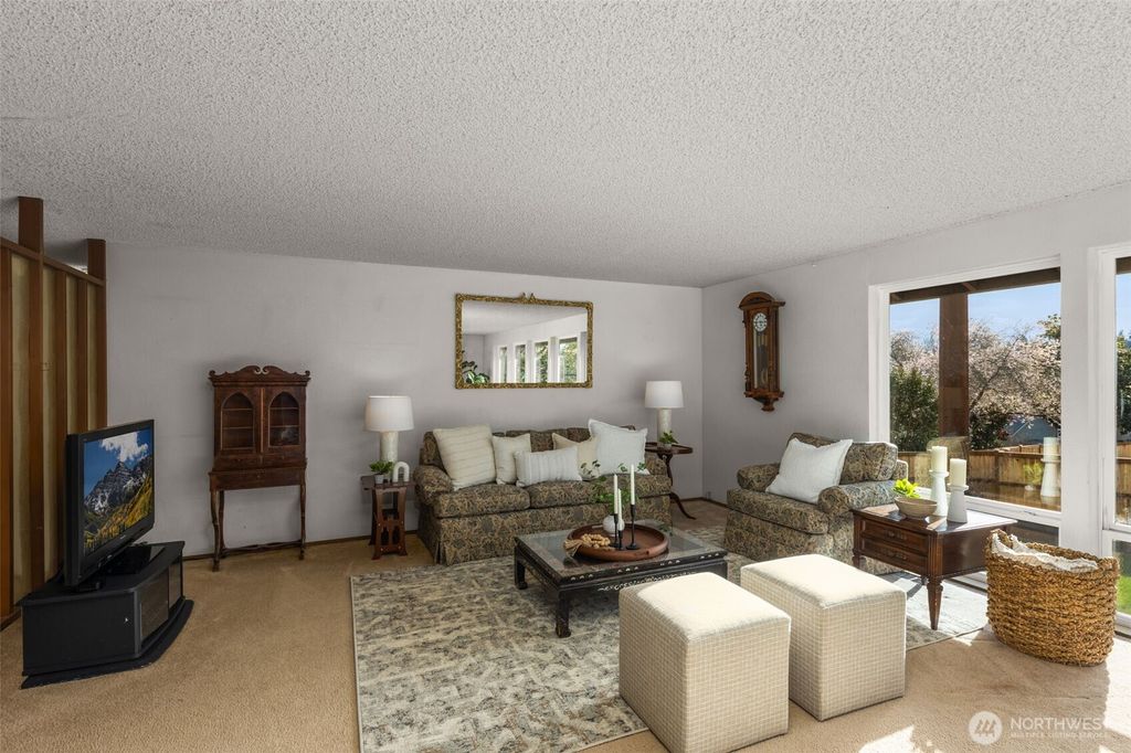 Photo of 2213 138th Avenue SE, Bellevue, WA 98005 (MLS # 2353601)