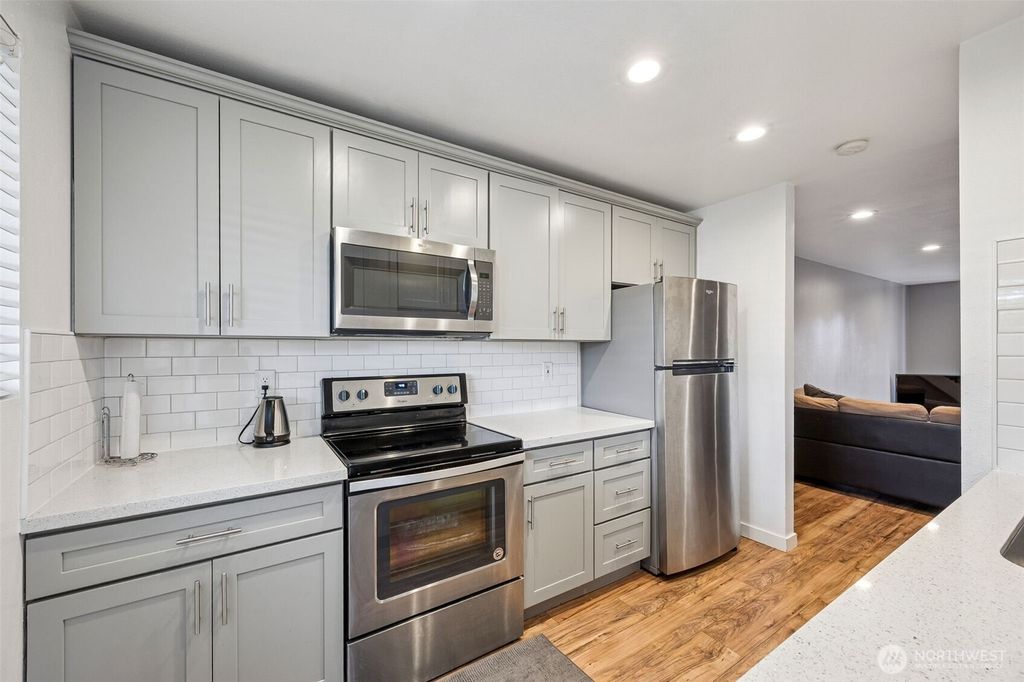 Photo of 12416 SE 272nd Pl Pl #C, Kent, WA 98030 (MLS # 2389975)