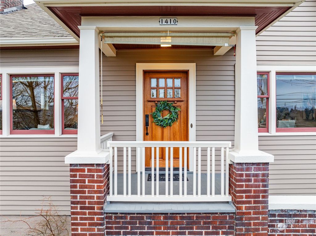 Photo of 1410 31st Avenue, Seattle, WA 98122 (MLS # 2322463)