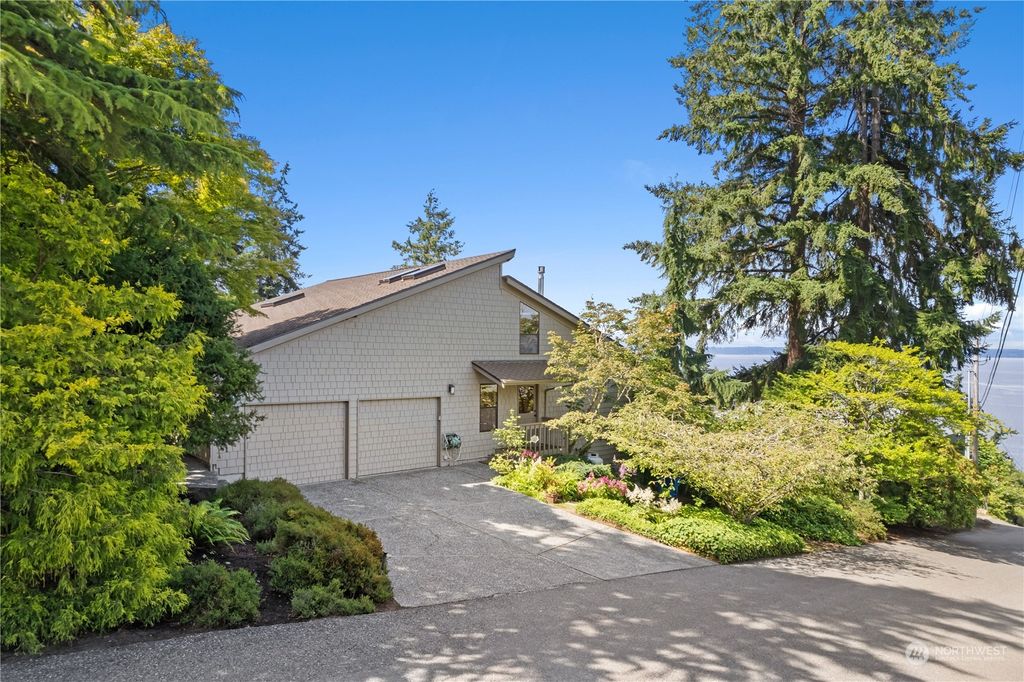 Photo of 7212 151st Street SW, Edmonds, WA 98026 (MLS # 2136294)