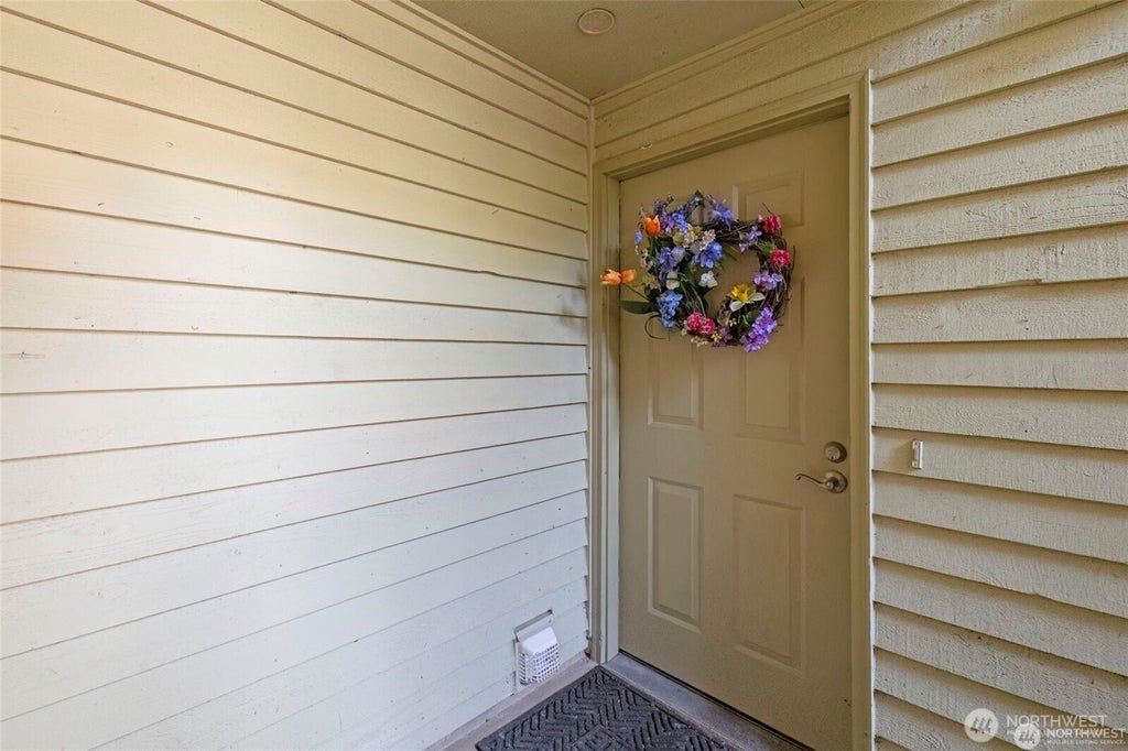 Photo of 1700 W Sunn Fjord Lane #L204, Bremerton, WA 98312 (MLS # 2588159)
