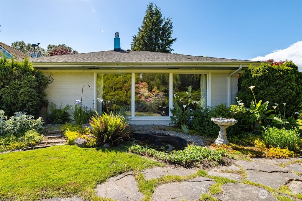 Photo of 1903 S Wall Street, Mount Vernon, WA 98273 (MLS # 2533757)