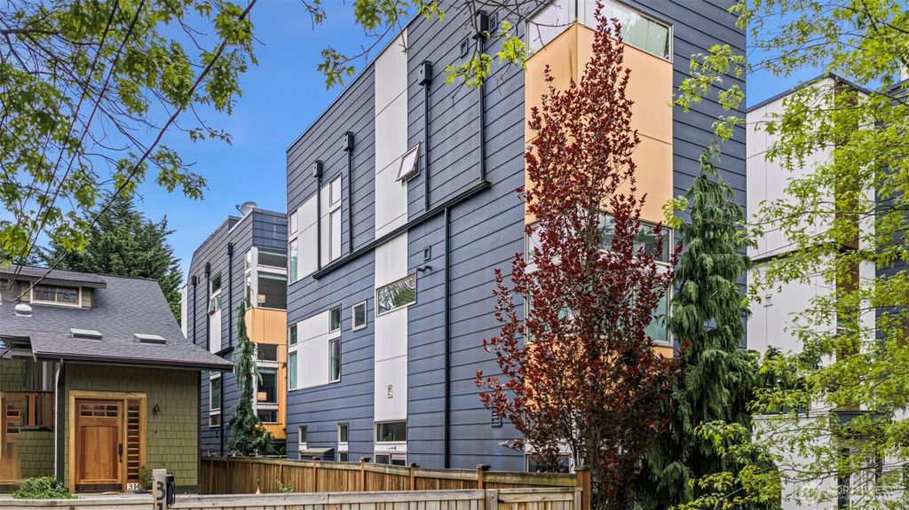 Photo of 316 S 26th Ave AVE S #B, Seattle, WA 98144 (MLS # 2519769)