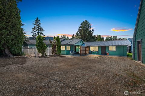 Photo of 5862 Sunset Highway, Cashmere, WA 98815 (MLS # 2392709)