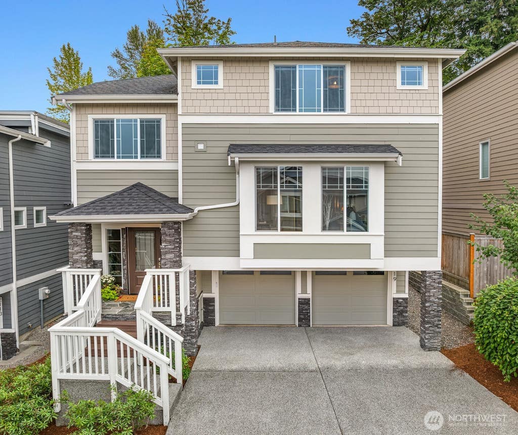 Photo of 2119 NW Lynx Loop, Issaquah, WA 98027 (MLS # 2570183)