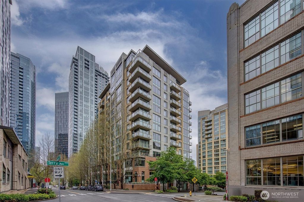 Photo of 910 Lenora Street #1004, Seattle, WA 98121 (MLS # 2512409)
