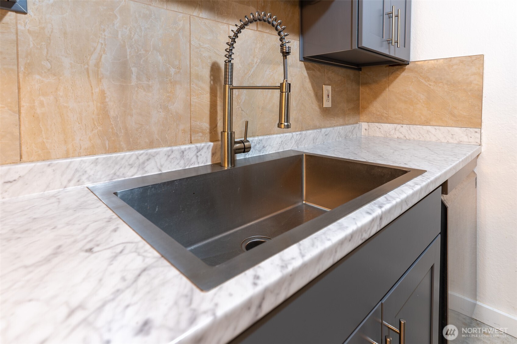 16817 Larch Way D201