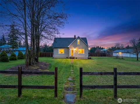 Photo of 862 King Road, Winlock, WA 98596 (MLS # 2482615)