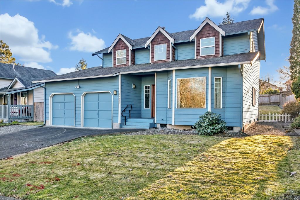 Photo of 12821 SE 276th Place, Kent, WA 98030 (MLS # 2327447)