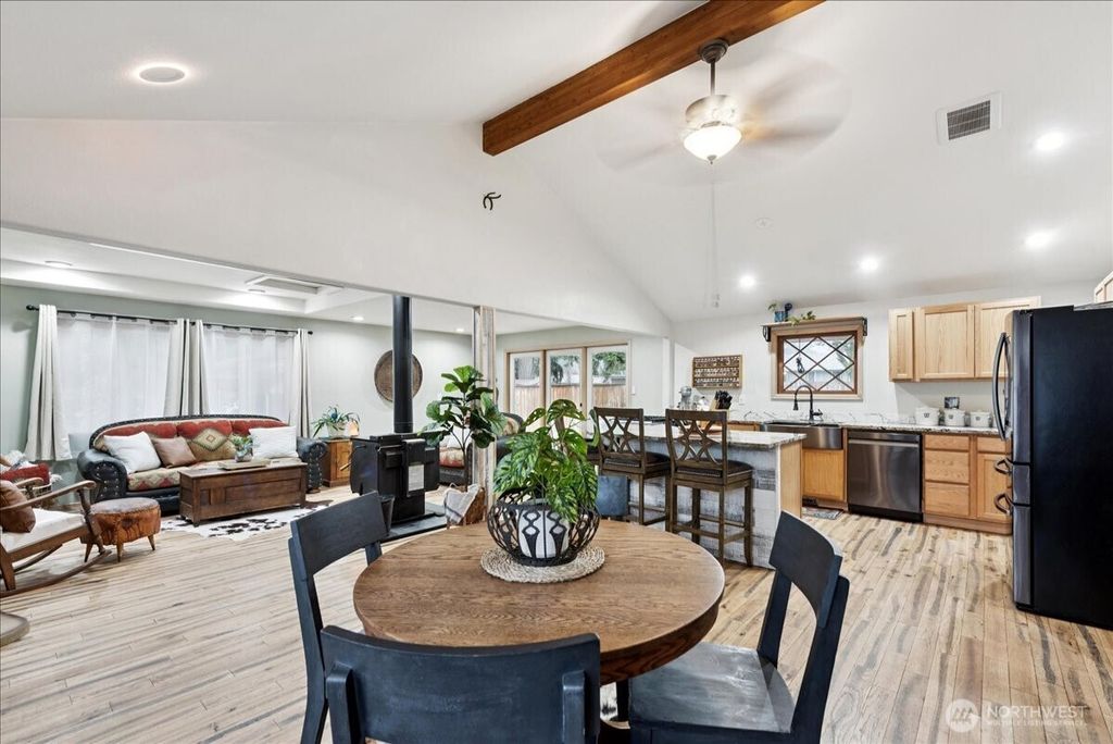 Photo of 28833 191st Place SE, Kent, WA 98042 (MLS # 2456752)