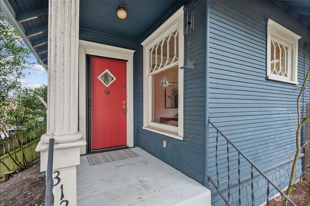 Photo of 3120 E Union Street, Seattle, WA 98122 (MLS # 2203615)