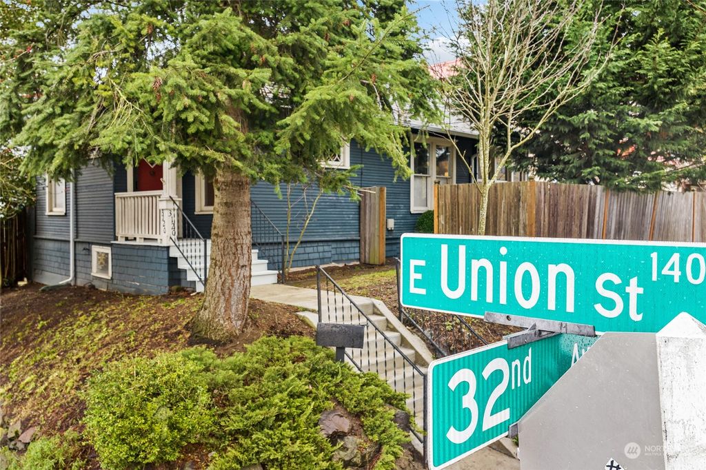 Photo of 3120 E Union Street, Seattle, WA 98122 (MLS # 2203615)