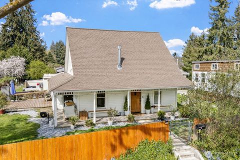 Photo of 1216 Pine Avenue NE, Olympia, WA 98506 (MLS # 2493935)