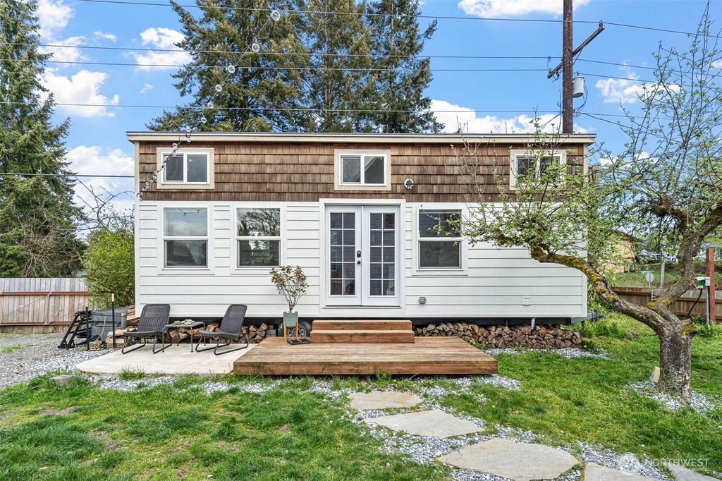 Photo of 1216 Pine Avenue NE, Olympia, WA 98506 (MLS # 2493935)