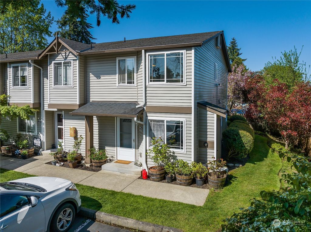 Photo of 21218 48th Avenue W #F, Mountlake Terrace, WA 98043 (MLS # 2057715)