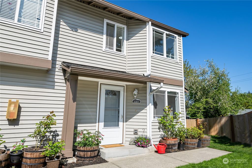 Photo of 21218 48th Avenue W #F, Mountlake Terrace, WA 98043 (MLS # 2057715)