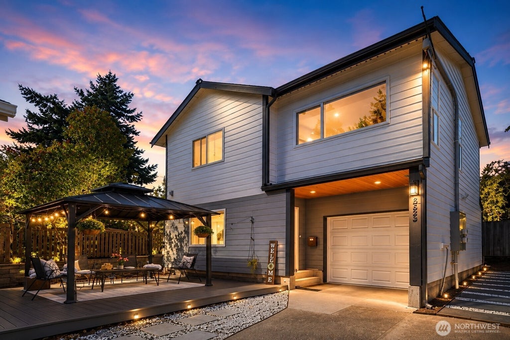 Photo of 654 NW 53 Street, Seattle, WA 98107 (MLS # 2571697)