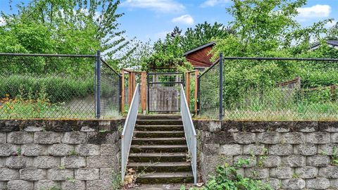 Photo of 926 E Marine View Drive, Everett, WA 98201 (MLS # 2523460)