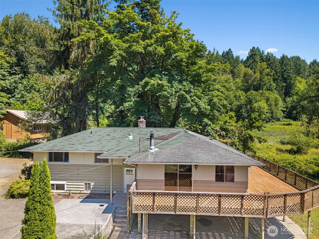Photo of 17805 SE Jones Road, Renton, WA 98058 (MLS # 2409265)