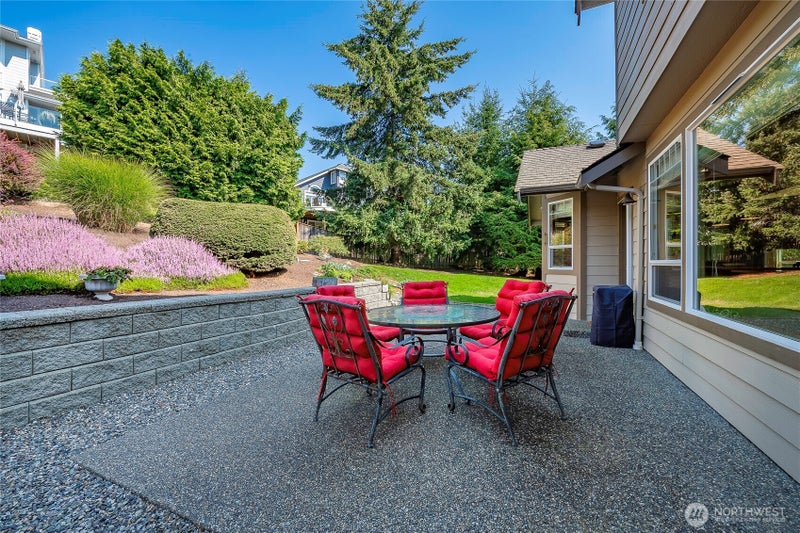 2207 Teal Court